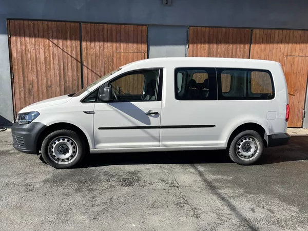 Volkswagen Caddy MAXI 2,0TDi 150k 6rychl. -DPH - foto 7