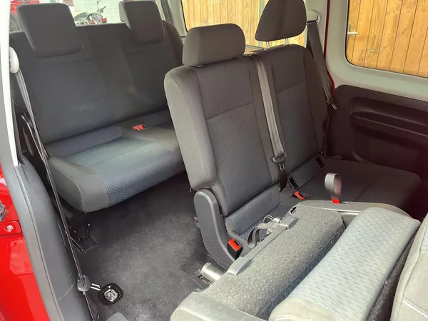 Volkswagen Caddy MAXI 2,0TDi 7míst ROZVODY - foto 20