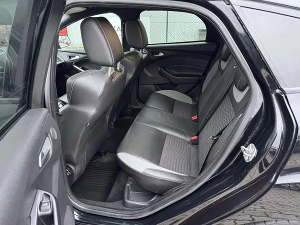 Ford Focus 2.0 ST 184 kW ČR odp. DPH - foto 7