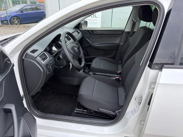 Škoda Rapid 1.2 TSI 63 kW - foto 7