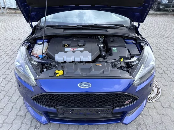 Ford Focus 2.0 ST 184 kW navi. xenony - foto 12
