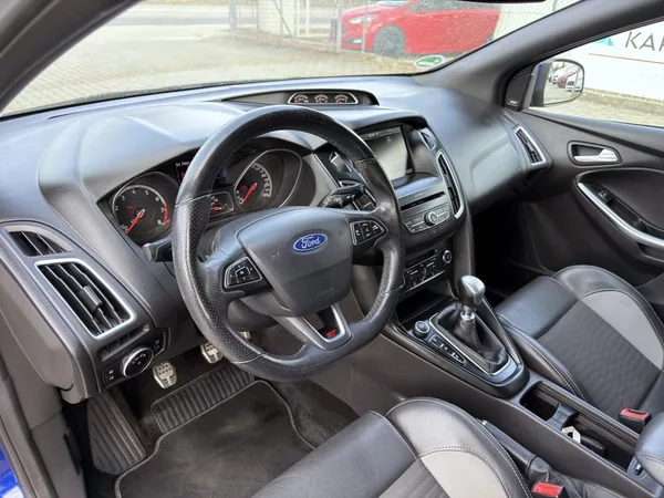 Ford Focus 2.0 ST 184 kW navi. xenony - foto 14