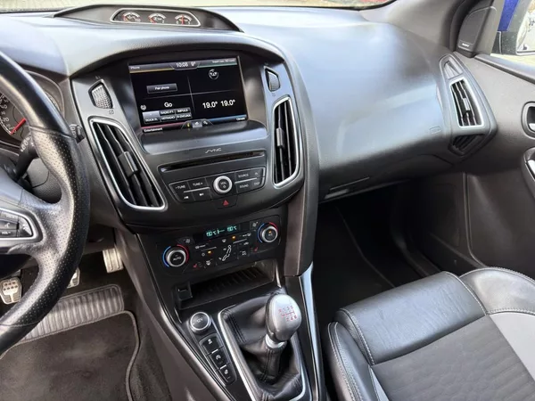 Ford Focus 2.0 ST 184 kW navi. xenony - foto 15