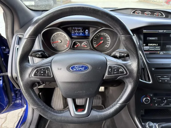 Ford Focus 2.0 ST 184 kW navi. xenony - foto 17