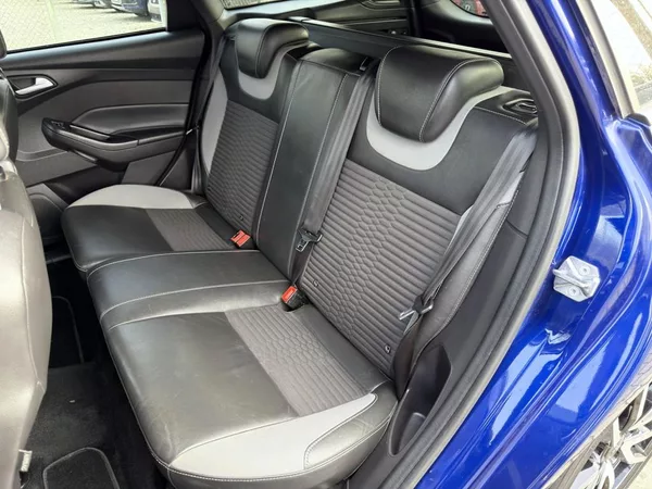 Ford Focus 2.0 ST 184 kW navi. xenony - foto 19