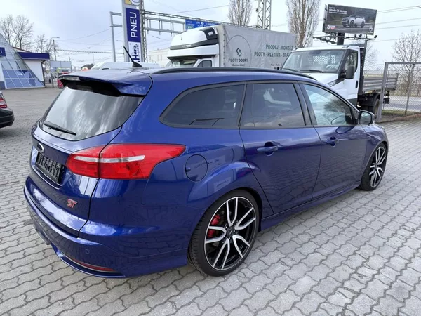 Ford Focus 2.0 ST 184 kW navi. xenony - foto 5