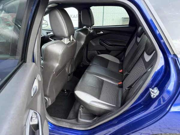 Ford Focus 2.0 ST 184 kW navi. xenony - foto 7