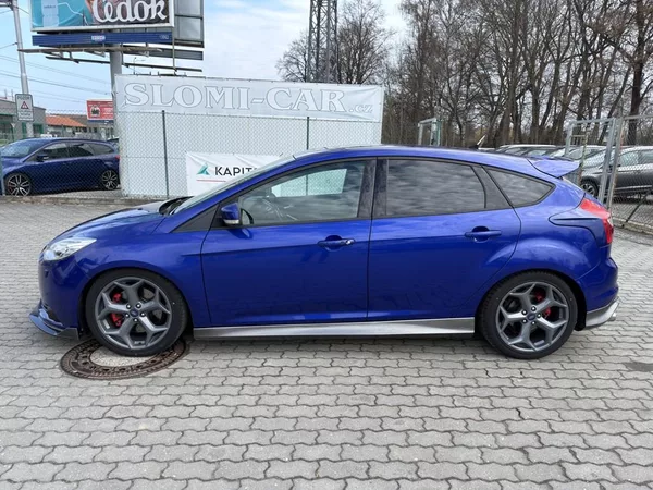 Ford Focus ST 2.0 EB 184 kW xenon, servis - foto 3