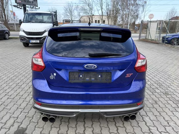 Ford Focus ST 2.0 EB 184 kW xenon, servis - foto 4