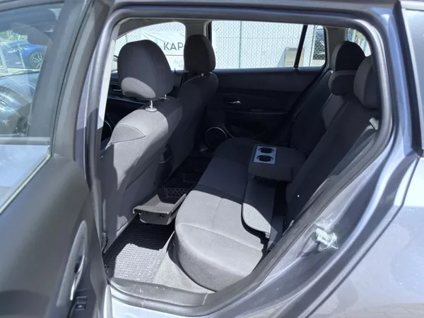 Chevrolet Cruze 1.7 TD 96 kW servisní knížka - foto 7