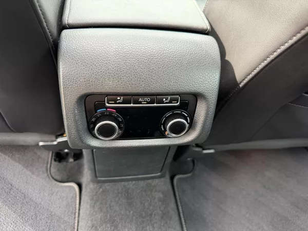 Volkswagen Sharan 2.0 TDI 135 kW Highline 7.míst - foto 19