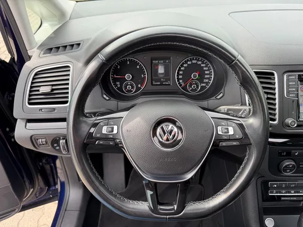 Volkswagen Sharan 2.0 TDI 135 kW Highline 7.míst - foto 21