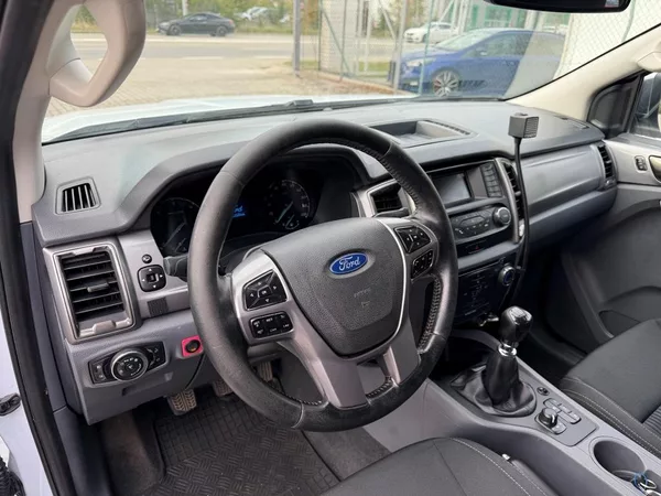 Ford Ranger XLT 2.2 TDCi 118 kW odp. DPH - foto 13