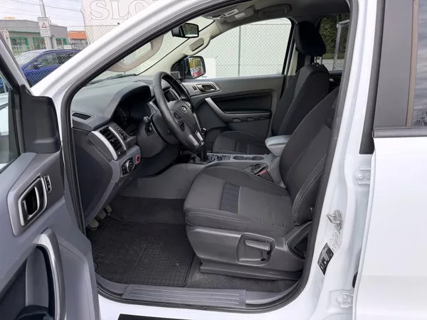 Ford Ranger XLT 2.2 TDCi 118 kW odp. DPH - foto 6