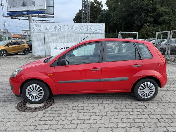 Ford Fiesta 1.3i 51 kW klima - foto 3
