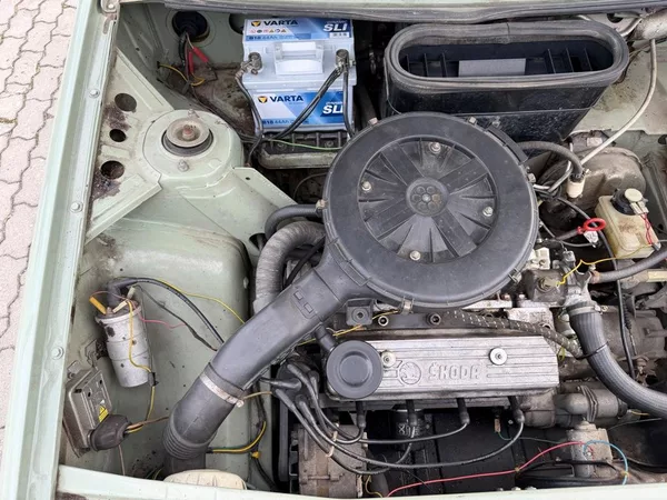 Škoda Favorit 1.3 46 kW 136 L - foto 13