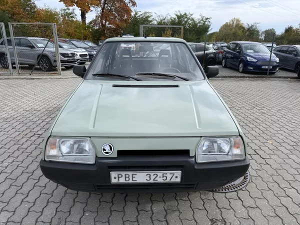 Škoda Favorit 1.3 46 kW 136 L - foto 2
