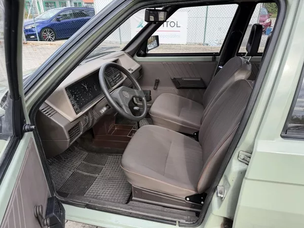 Škoda Favorit 1.3 46 kW 136 L - foto 6