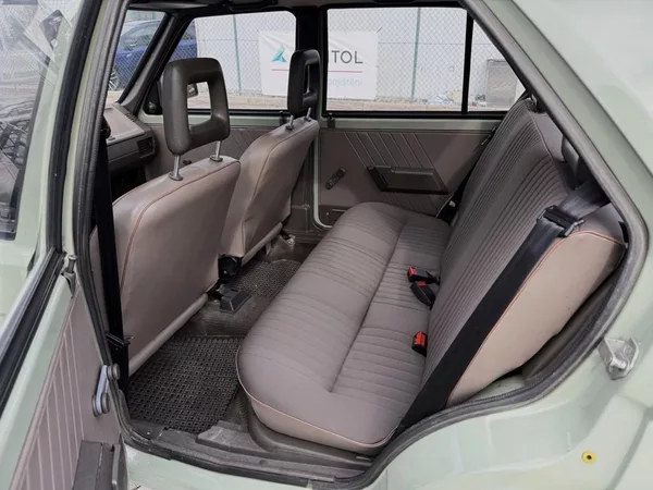 Škoda Favorit 1.3 46 kW 136 L - foto 7