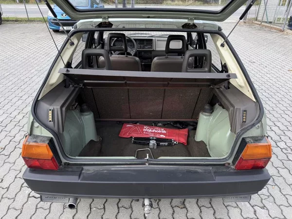 Škoda Favorit 1.3 46 kW 136 L - foto 9