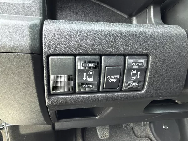 Mazda 5 2.0i 110 kW 7 míst, xenony - foto 15