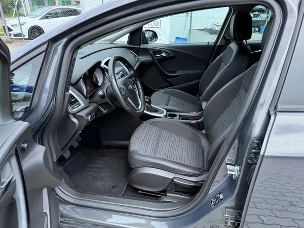 Opel Astra 1.4T 103 kW SPORTS TOURER - foto 6