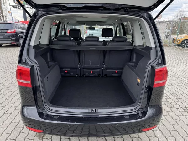 Volkswagen Touran 2.0 TDI 130 kW DSG Highline - foto 9