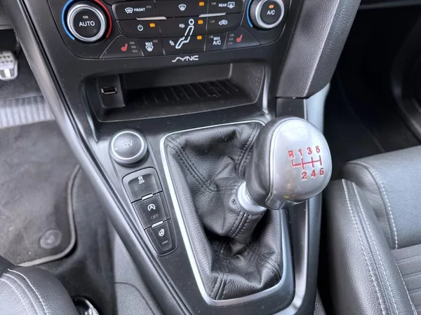 Ford Focus ST 2.0 EB 184 kW Nové rozvody - foto 15