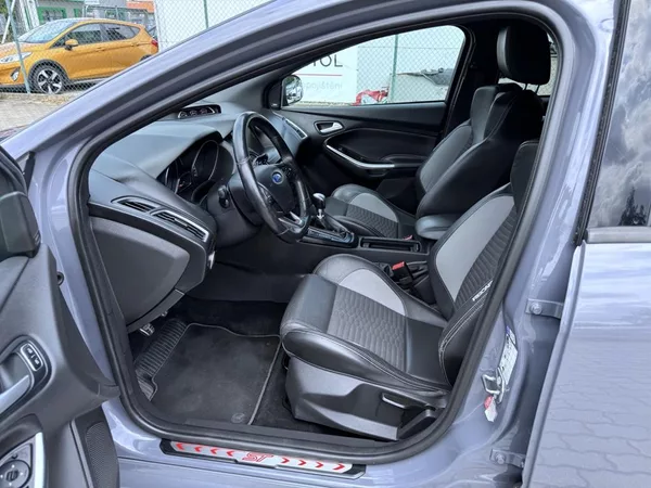 Ford Focus ST 2.0 EB 184 kW Nové rozvody - foto 6
