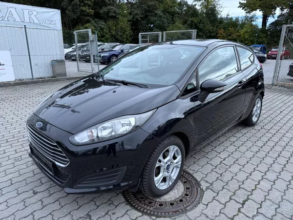 Ford Fiesta 1.0i 74 kW klima