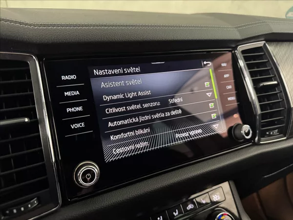 Škoda Kodiaq 2,0 TDi DSG Style LED Virtual - foto 29