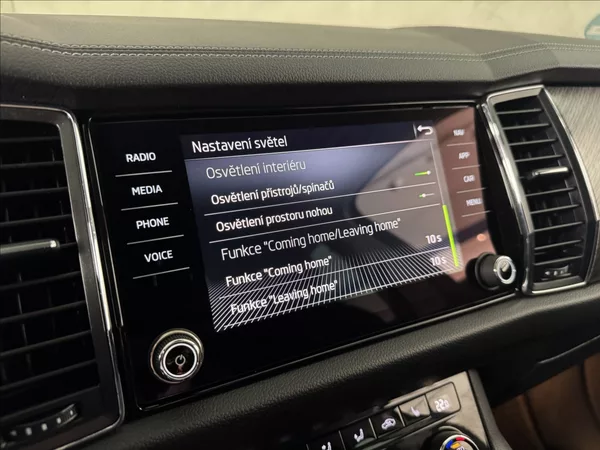 Škoda Kodiaq 2,0 TDi DSG Style LED Virtual - foto 30