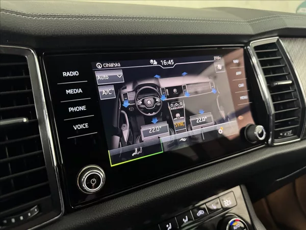 Škoda Kodiaq 2,0 TDi DSG Style LED Virtual - foto 39