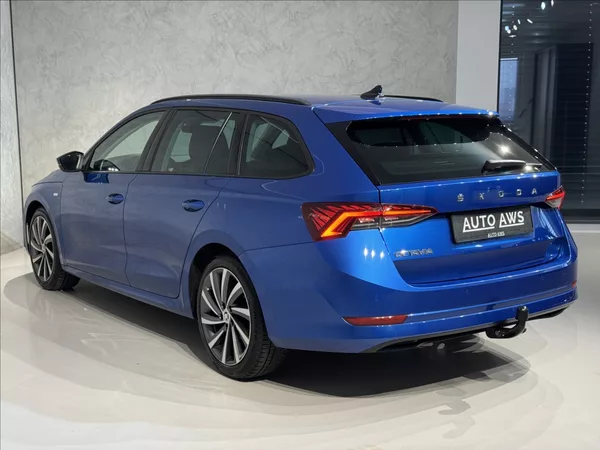 Škoda Octavia 2,0 TDi DSG Tour Virtual Matr - foto 10