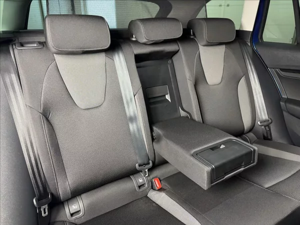 Škoda Octavia 2,0 TDi DSG Tour Virtual Matr - foto 15