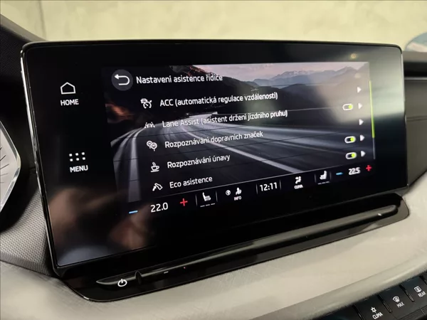 Škoda Octavia 2,0 TDi DSG Tour Virtual Matr - foto 27