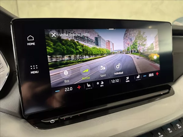 Škoda Octavia 2,0 TDi DSG Tour Virtual Matr - foto 34
