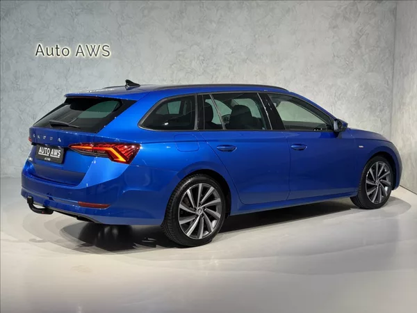 Škoda Octavia 2,0 TDi DSG Tour Virtual Matr - foto 8