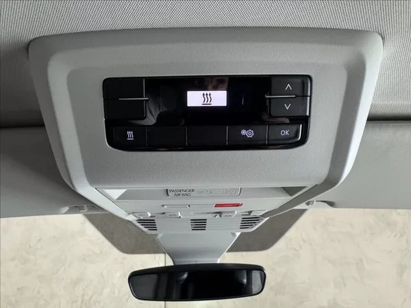 Volkswagen Multivan 2,0 TDi DSG 4x4 BULLI Webasto - foto 17