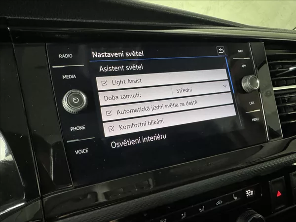 Volkswagen Multivan 2,0 TDi DSG 4x4 BULLI Webasto - foto 29
