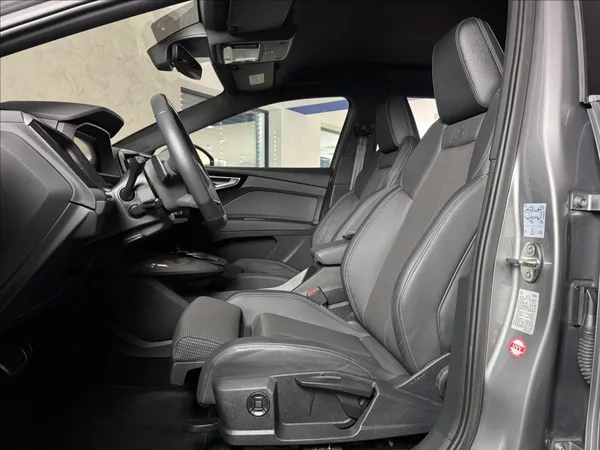 Audi Q4 e-tron 150kW S-Line LED Kamera - foto 19
