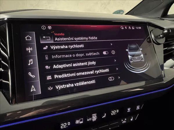 Audi Q4 e-tron 150kW S-Line LED Kamera - foto 24
