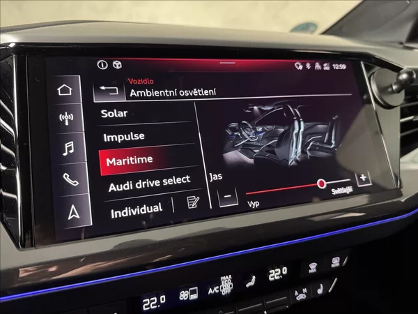 Audi Q4 e-tron 150kW S-Line LED Kamera - foto 27