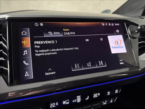 Audi Q4 e-tron 150kW S-Line LED Kamera - foto 33
