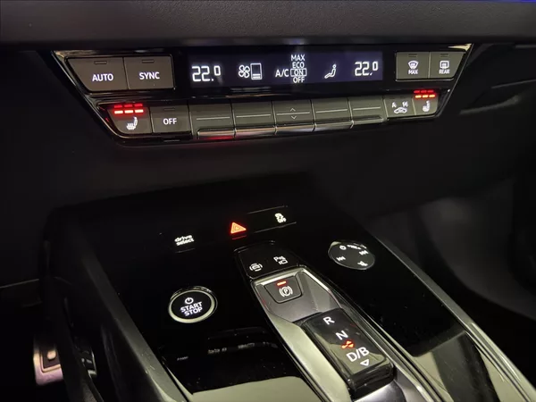 Audi Q4 e-tron 150kW S-Line LED Kamera - foto 39