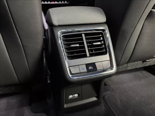 Škoda Enyaq 80 LED Matrix Assist Kamera - foto 15