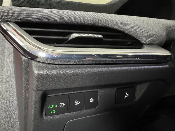 Škoda Enyaq 80 LED Matrix Assist Kamera - foto 22