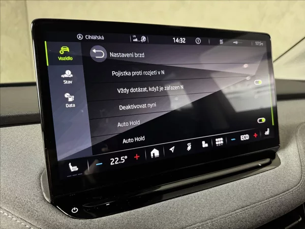 Škoda Enyaq 80 LED Matrix Assist Kamera - foto 31