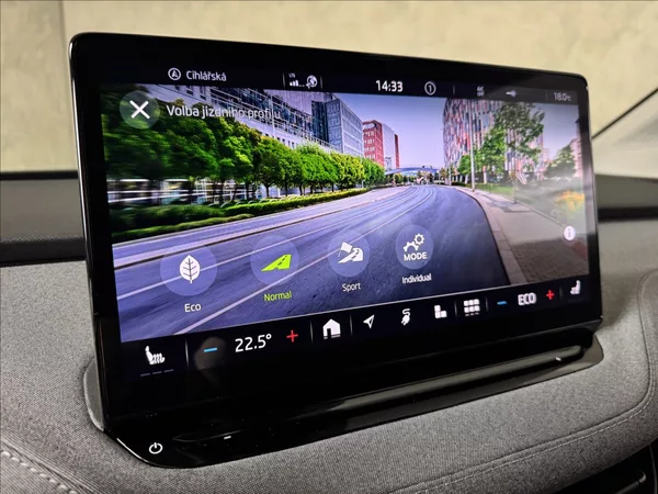 Škoda Enyaq 80 LED Matrix Assist Kamera - foto 34