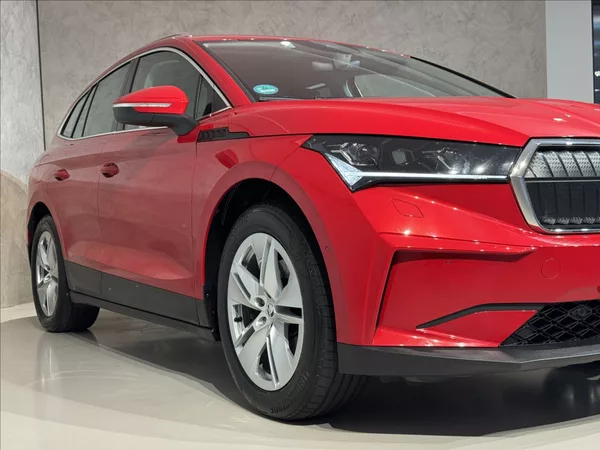 Škoda Enyaq 80 LED Matrix Assist Kamera - foto 6